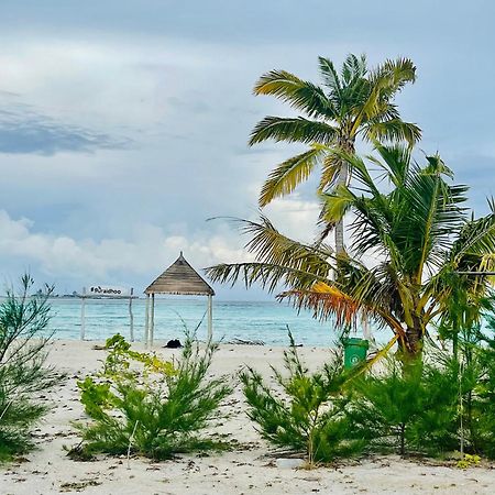 Готель La Isla Tropica Ґурайдгу Екстер'єр фото